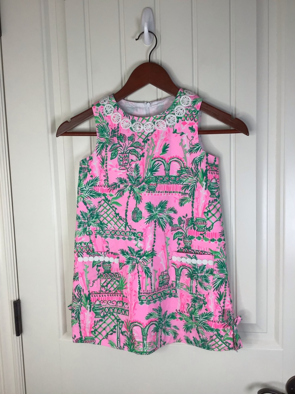 Lilly Pultizer Classic Shift Dress in Mandevilla Baby Always Worth It Size 6. - Picture 2 of 8